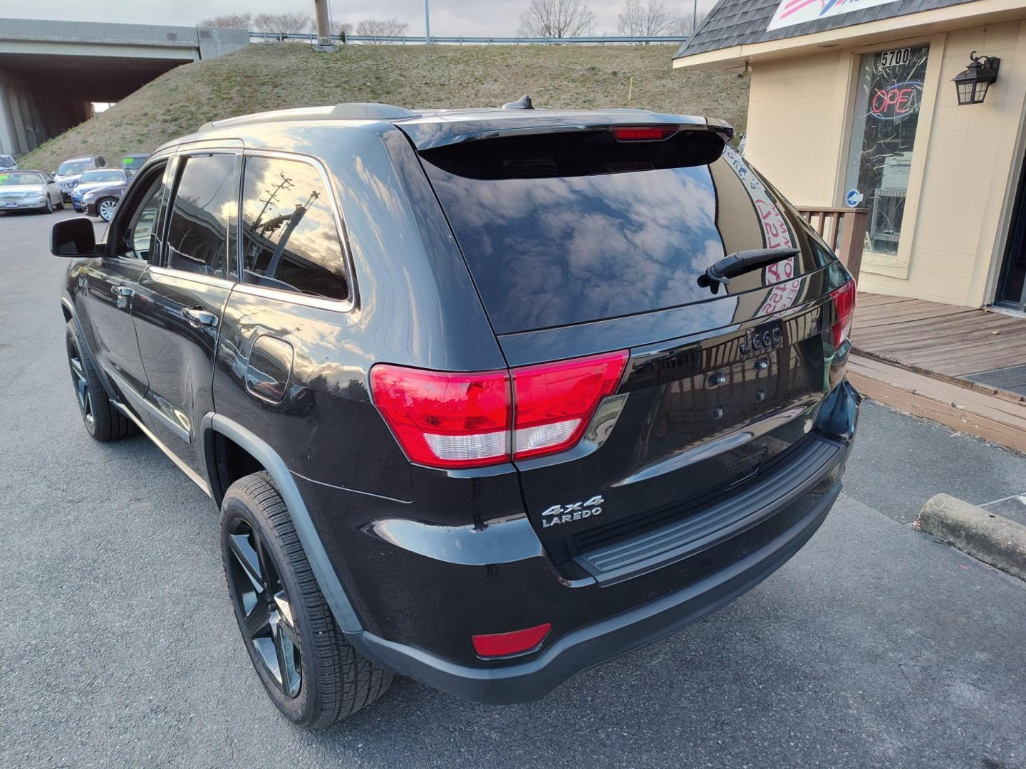 2012 Black Jeep Grand Cherokee (1C4RJFAG1CC) , located at 5700 Curlew Drive, Norfolk, VA, 23502, (757) 455-6330, 36.841885, -76.209412 - Photo#12